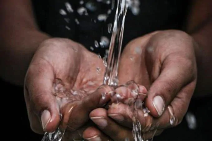 What to do when Blood Sugar is High? 11 Drinking enough water a day keeps you on the safer side