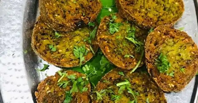 Kothimbir vadi, oil-free variant