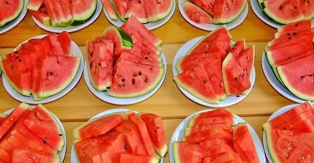 Can Diabetics Eat Watermelon? 5 Benefits & Daily Limits 6 5 Health Benefits of eating Watermelon