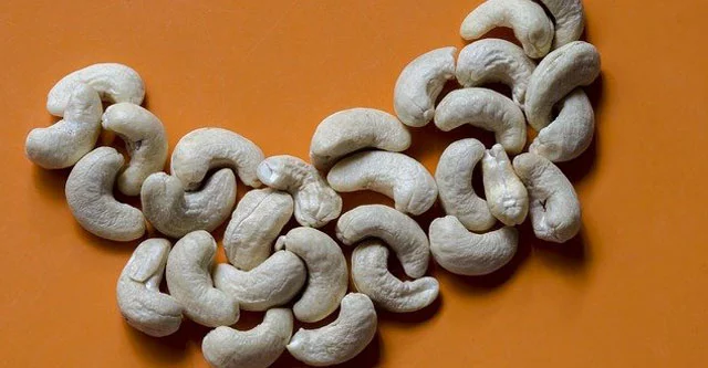 Is it bad to eat cashew nuts every day
