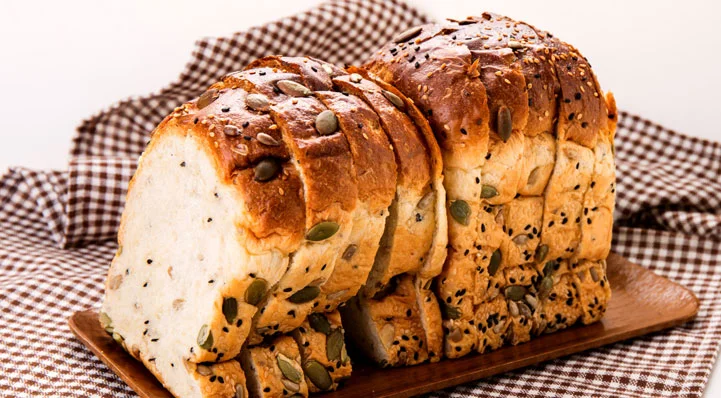 How many slices of multigrain bread can a diabetic eat per day